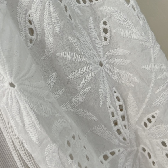 LOFT White Ribbed Button Down Henley with Embroidered Sleeves L - Picture 7 of 10